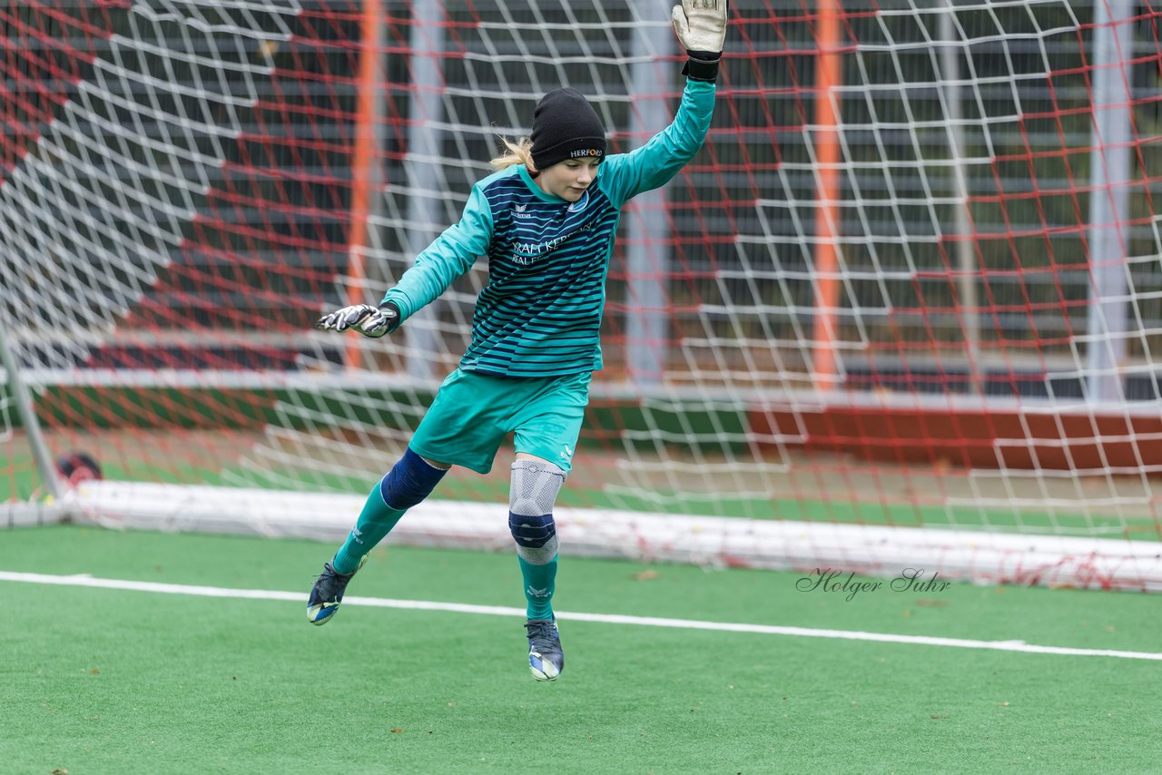 Bild 99 - wCJ VfL Pinneberg - Eimsbuettler TV : Ergebnis: 0:3